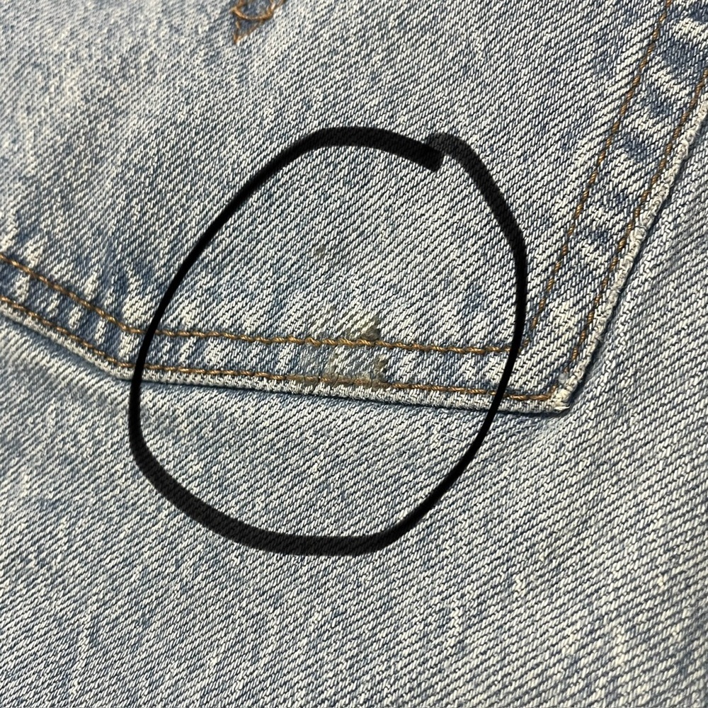 LEVI’S Wedgie Light Wash Button Fly Jeans Size 29 - Picture 10 of 10